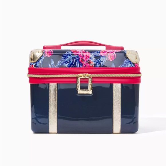 Lilly Pulitzer Travel Bag! - Picture 6 of 8